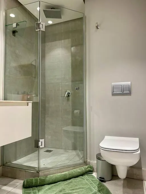 Modern 14Th Floor Apt With Balcony & Mountain Views At 16Onbree Cape Town 0*,